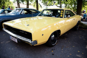 Dodge Charger gelb