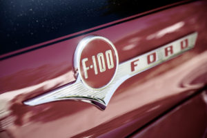 Ford F100 PickUp Logo